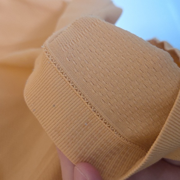 Athleta Momentum Seamless Long Sleeve (Coral Color) - Picture 6 of 6